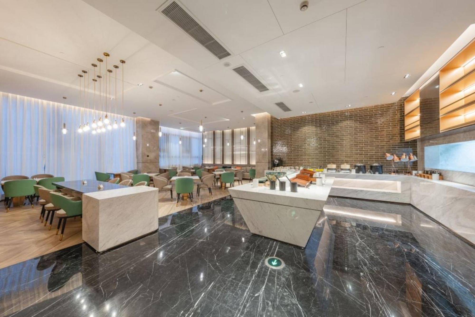 Atour Lingang New Town 4* Shanghai